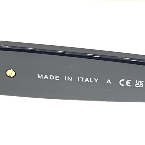 CHANEL Ref.5478 C501/S4, BLACK SUNGLASSES CHANEL HEART LOGO - Picture 10 of 16